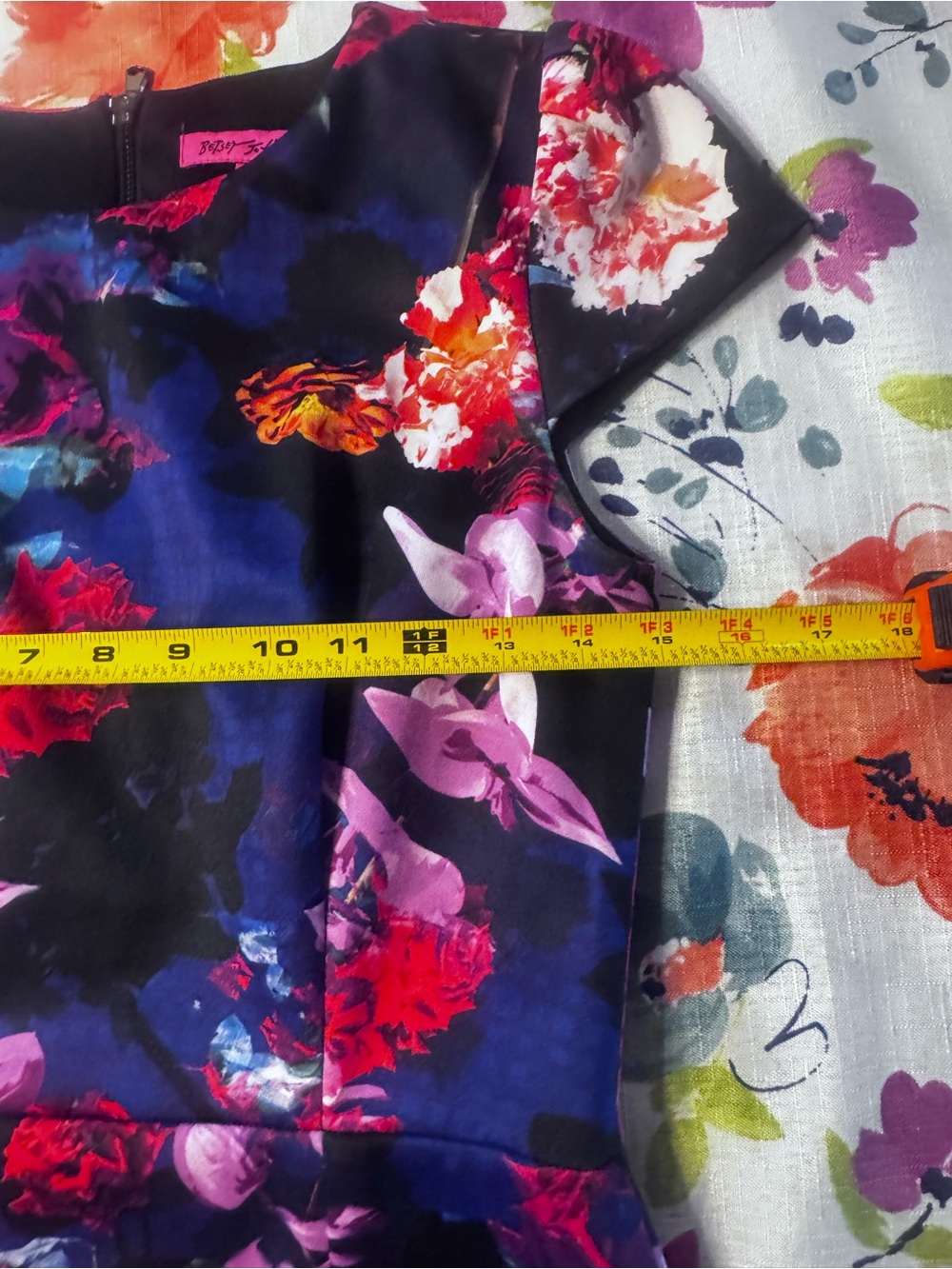 Betsey Johnson Floral Sheath Dress Size 6 Blue Pink Cap Sleeve Cocktail Midi - Picture 7 of 11